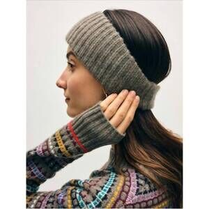 White + Warren | Accessories | White Warren Pink Ribbed Knit  display picture 1